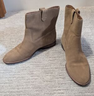 Madewell Tan Suede Ankle Boots